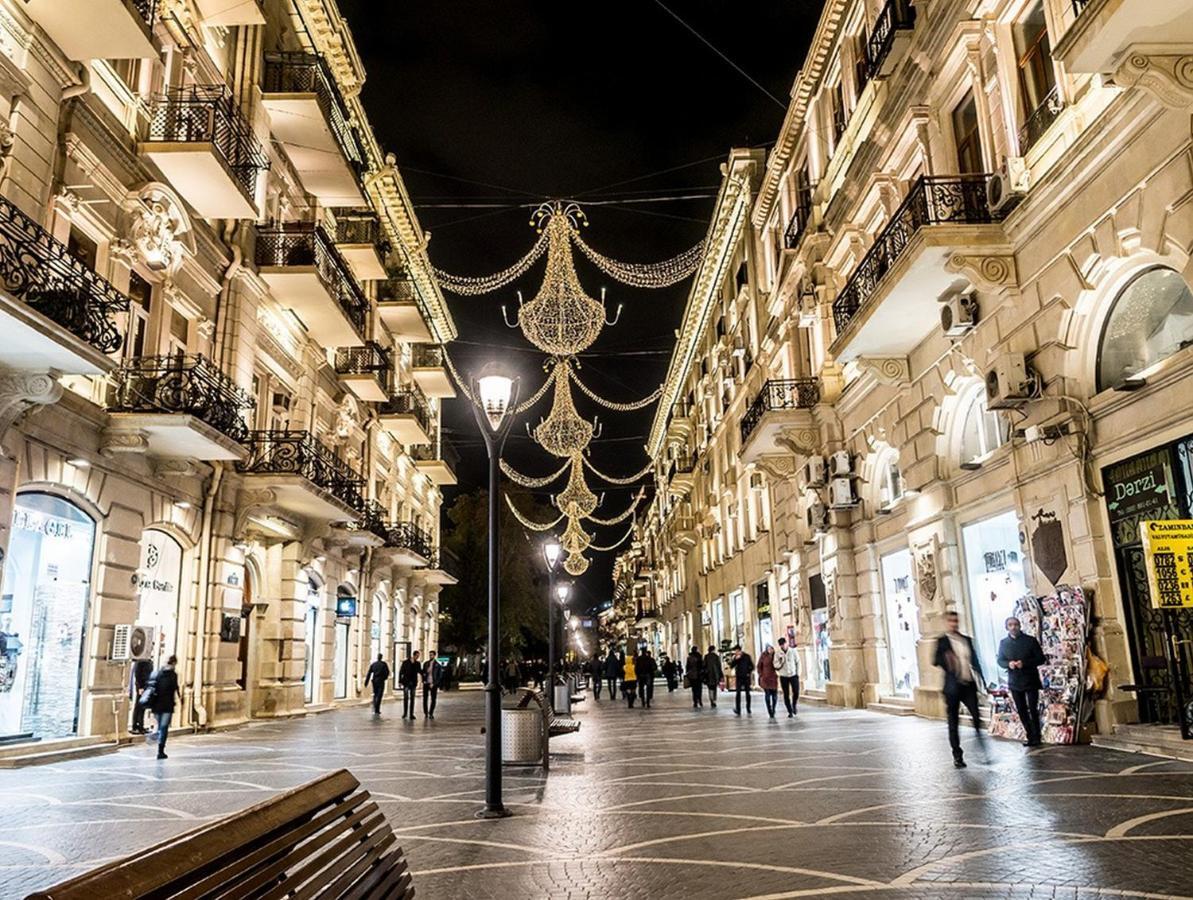Lux Family Apartment In City Center Baku Exteriör bild