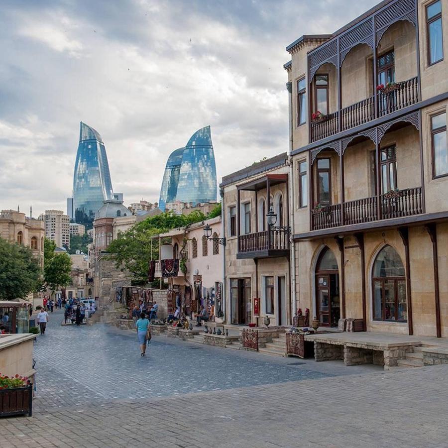 Lux Family Apartment In City Center Baku Exteriör bild