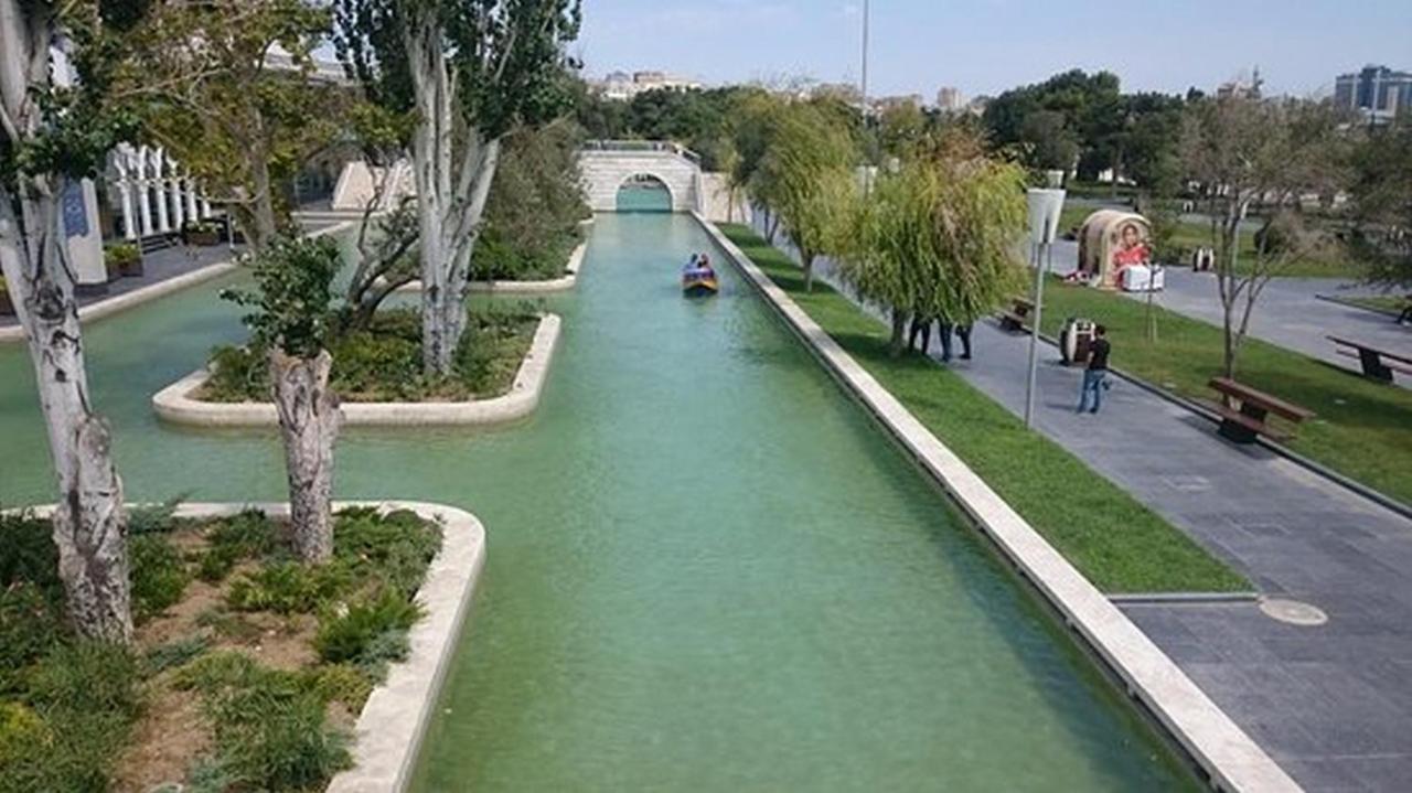 Lux Family Apartment In City Center Baku Exteriör bild